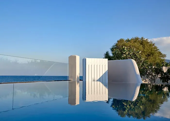 Incognito Beach Villa Santorini