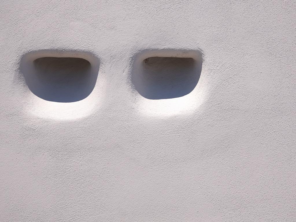 Incognito Santorini *